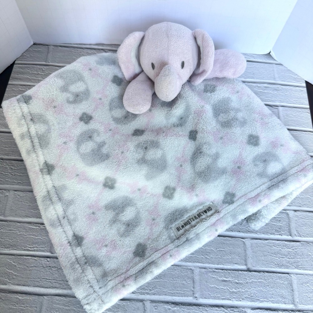 Blankets & Beyond Pink Elephant Lovey Blanket Plush Nursery Fleece 15x15 Gray